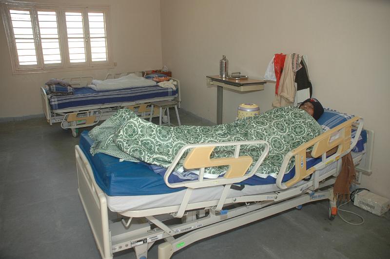 DSC_0224.JPG - Patient resting
